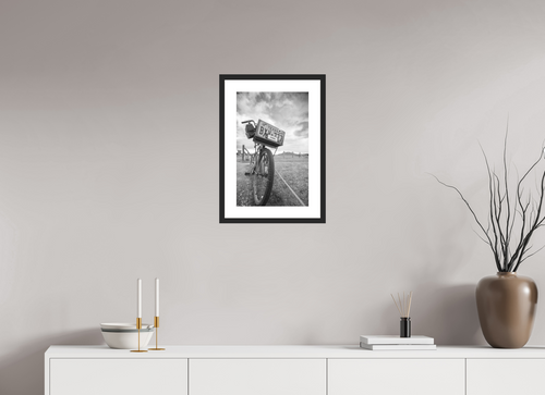 30 x 47,1 cm, Framed Black and White Photo Paper Baryté A Man's Bicycle