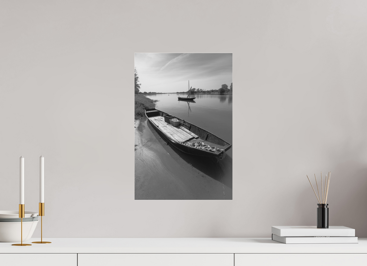 30 x 45 cm, Tirage Ilford noir et blanc sous Plexi Two Boats, Montjean-sur-Loire