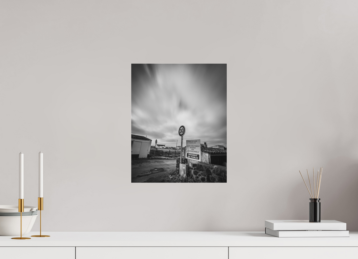 30 x 37,5 cm, Tirage Ilford noir et blanc sous Plexi Coastal Sky, Vendée